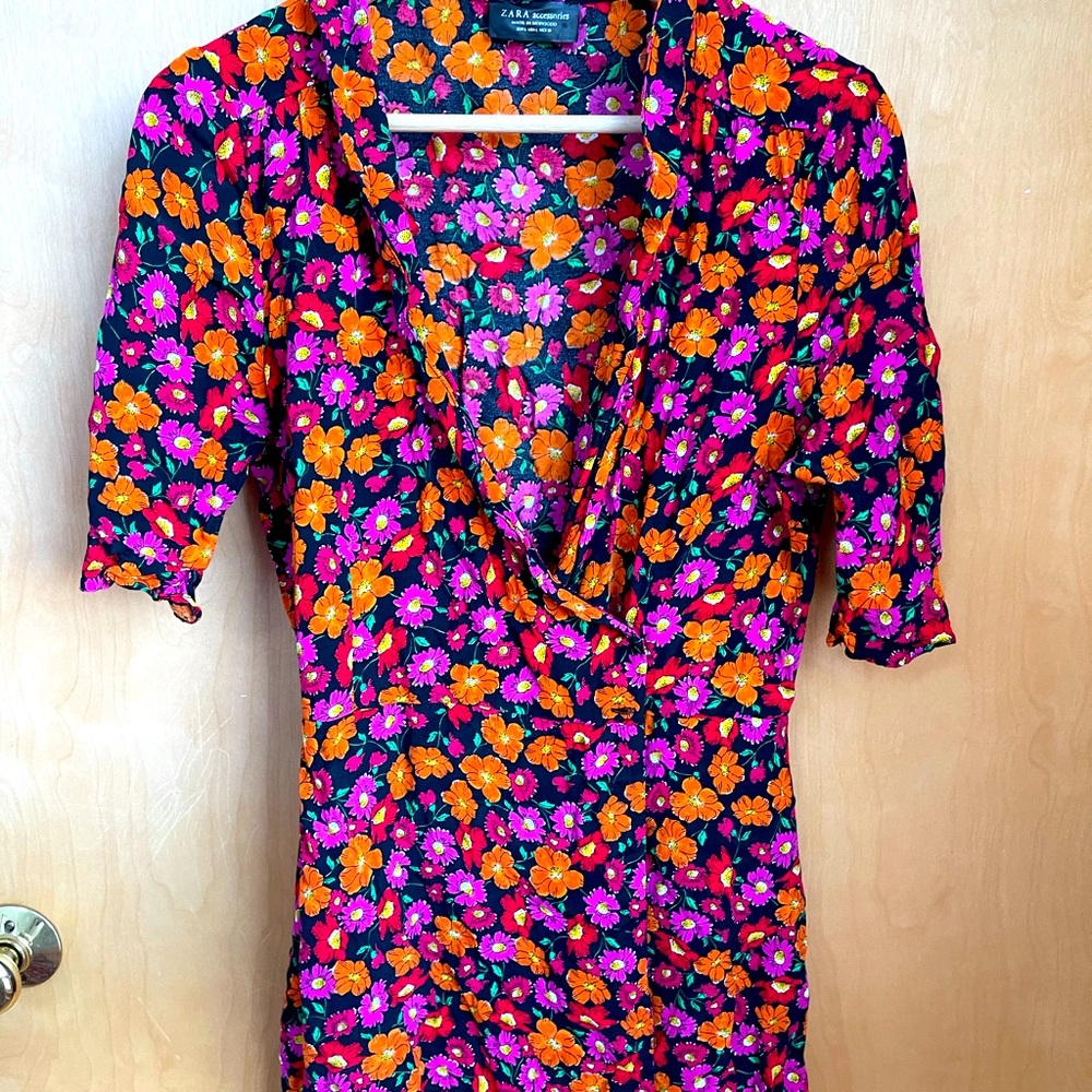 ASOS daisy wrap